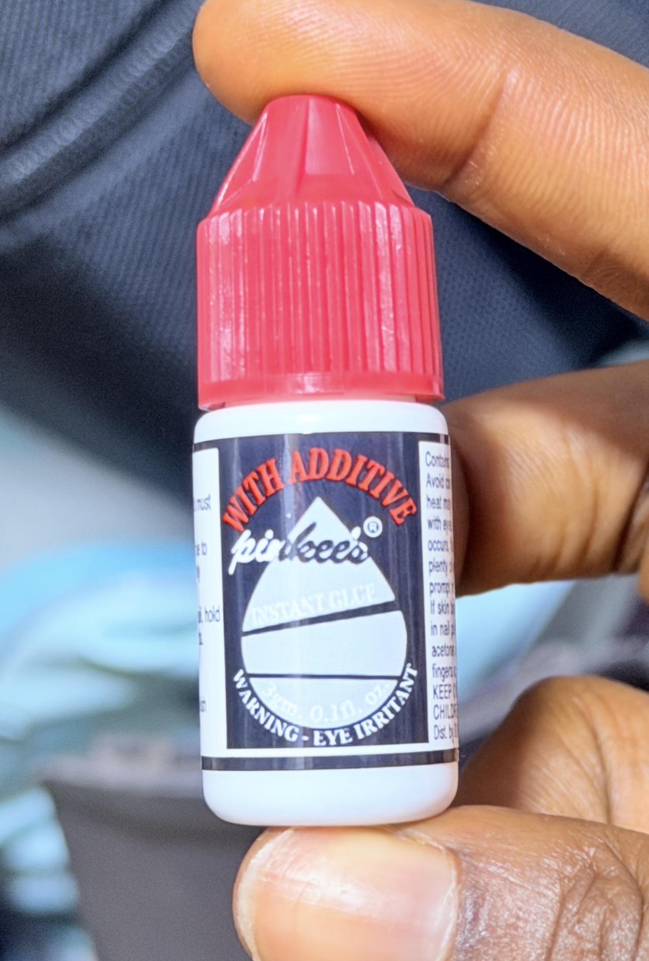 Glue for lashes