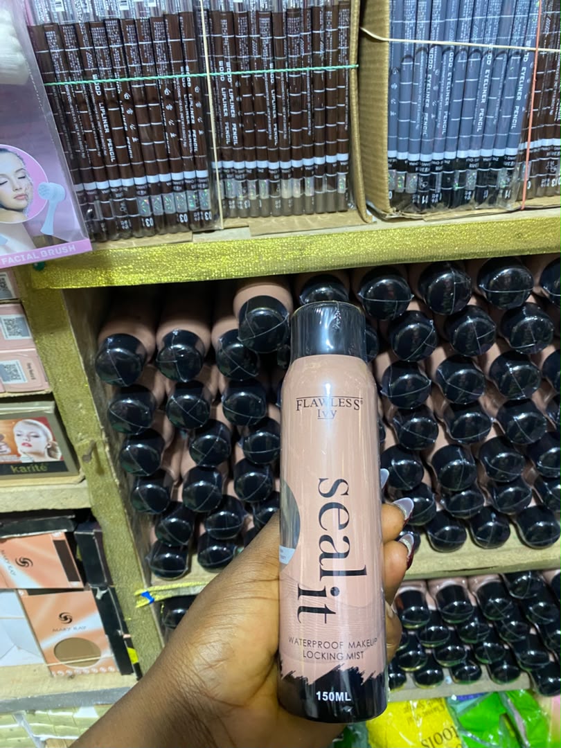 Flawless Ivy Seal It Setting Spray