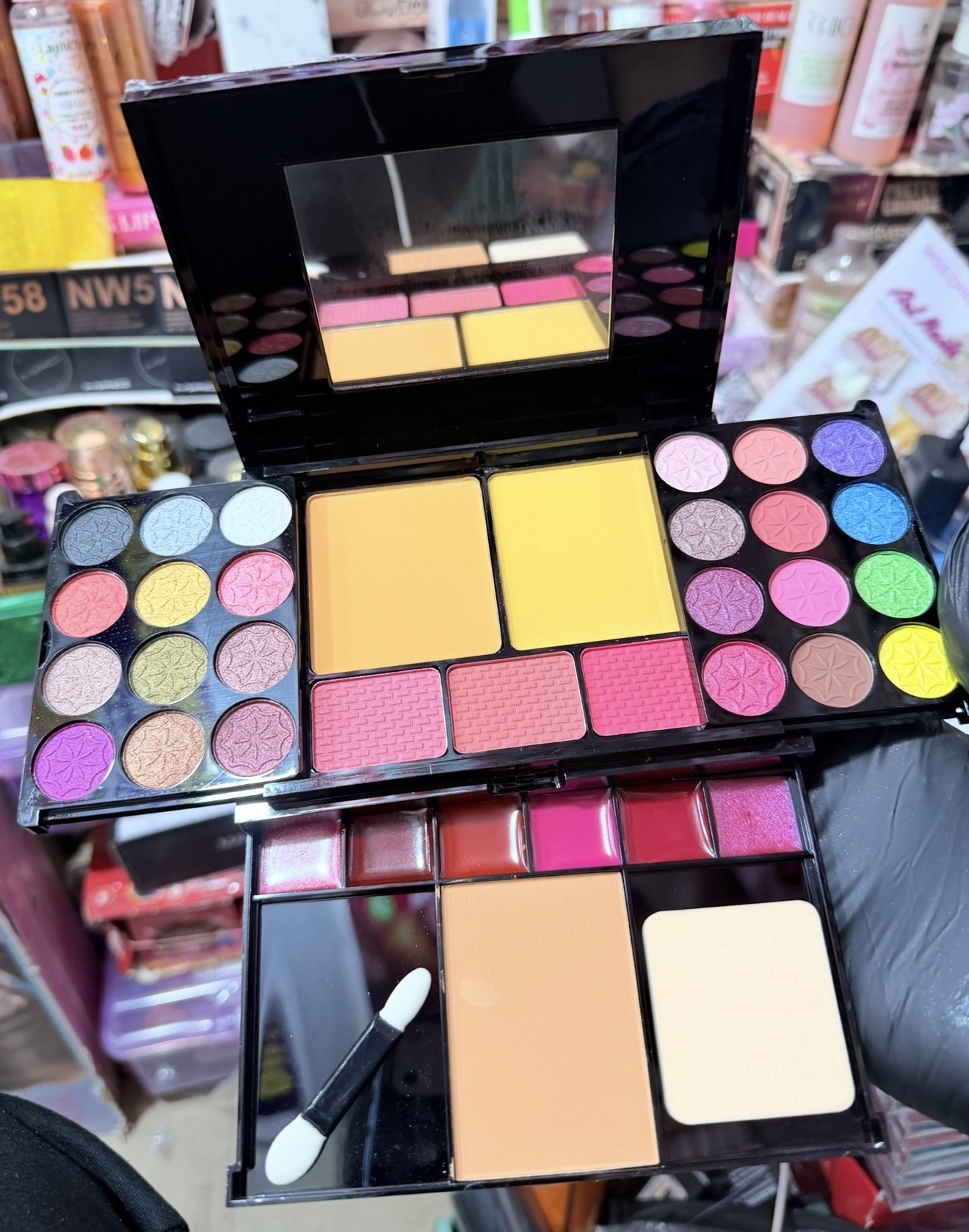 Lip , eyeshadow, blush Palette