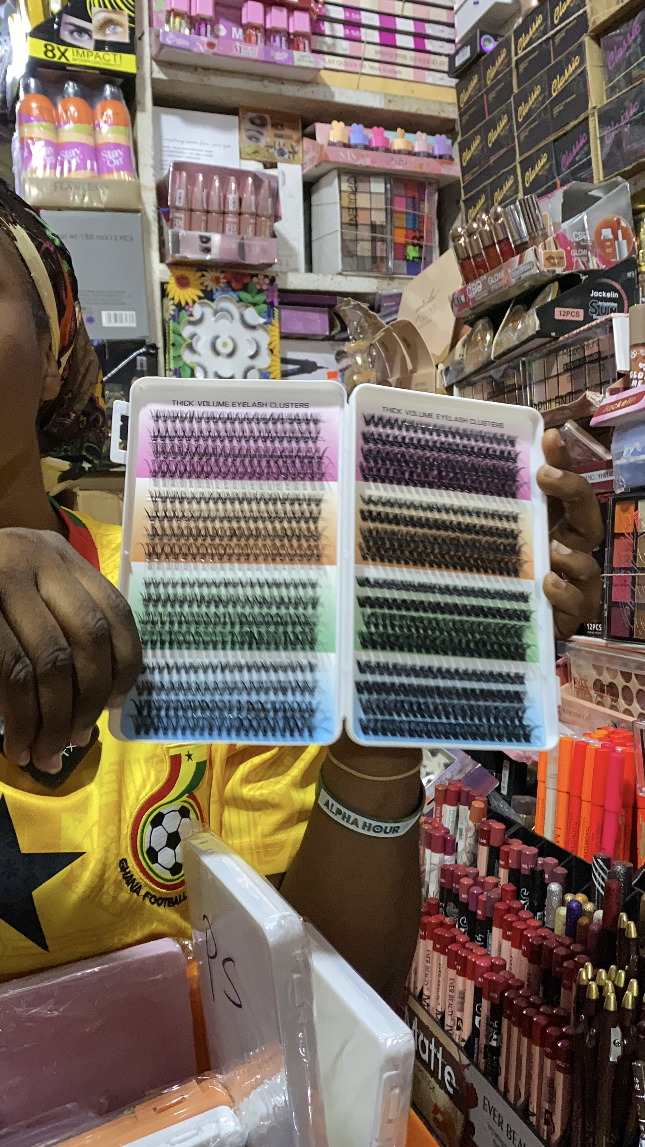 Eyelash Clusters