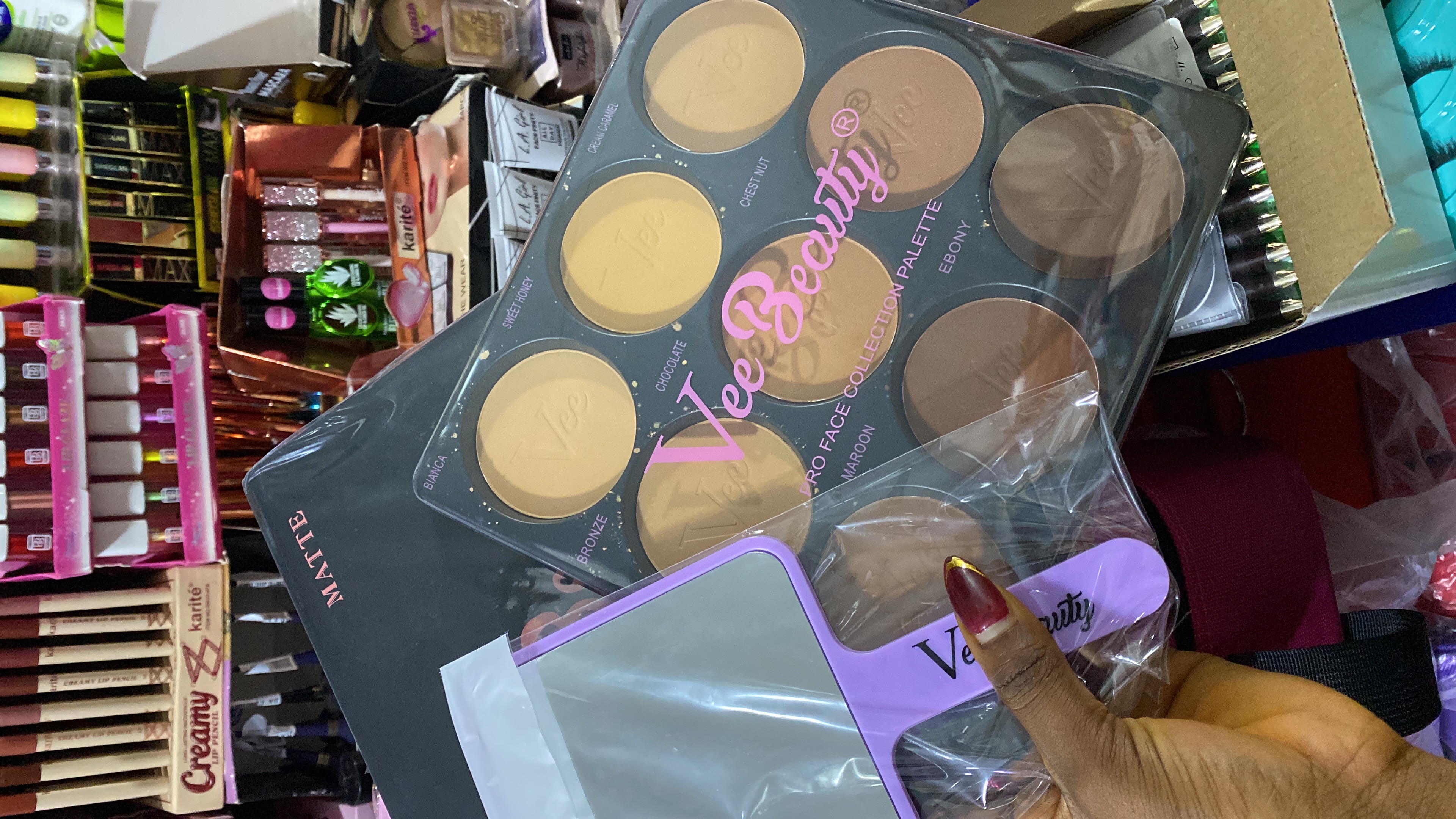 Vee Beauty Pro Face Collection Palette