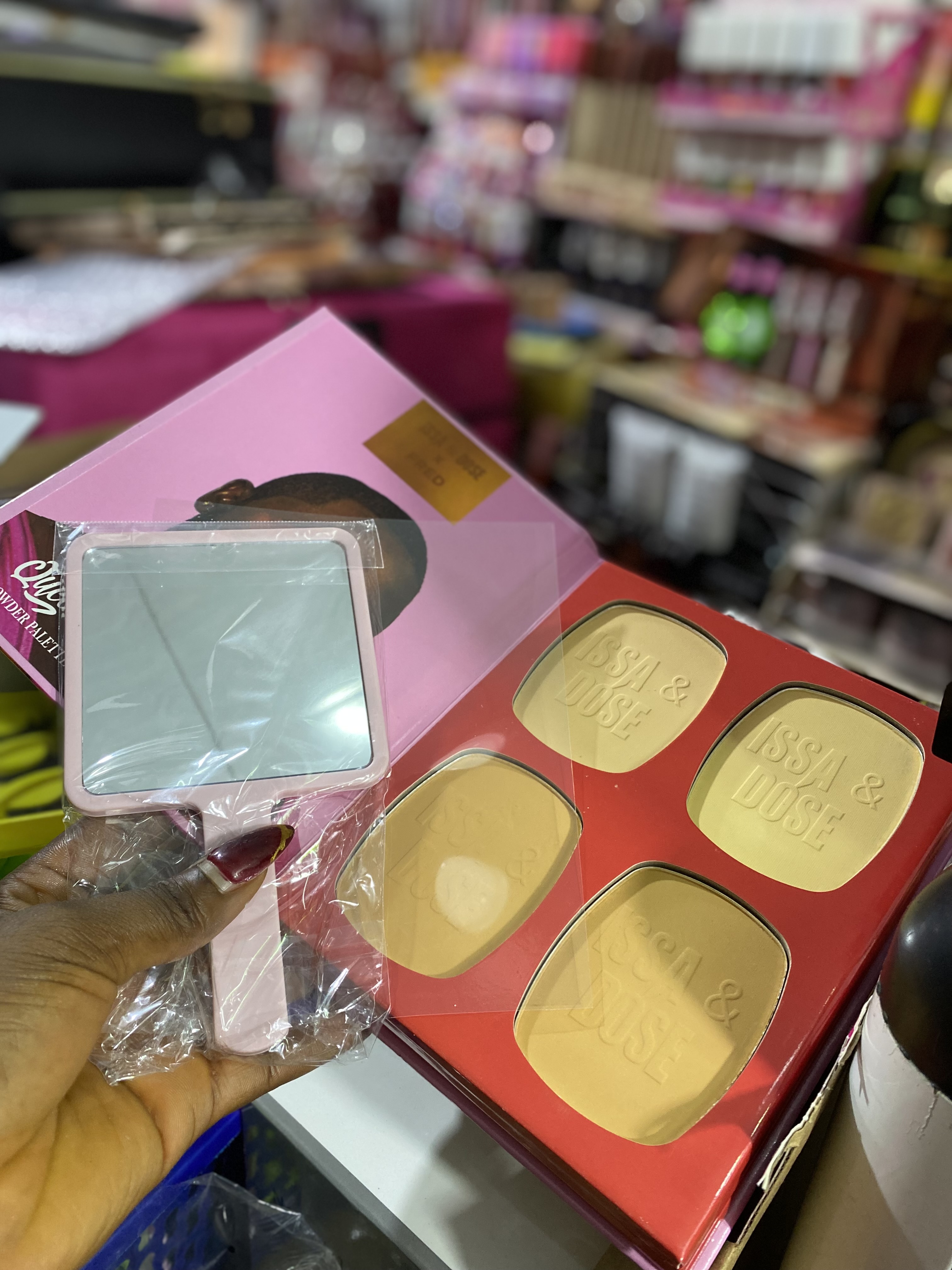 Issa &Dose Powder Palette